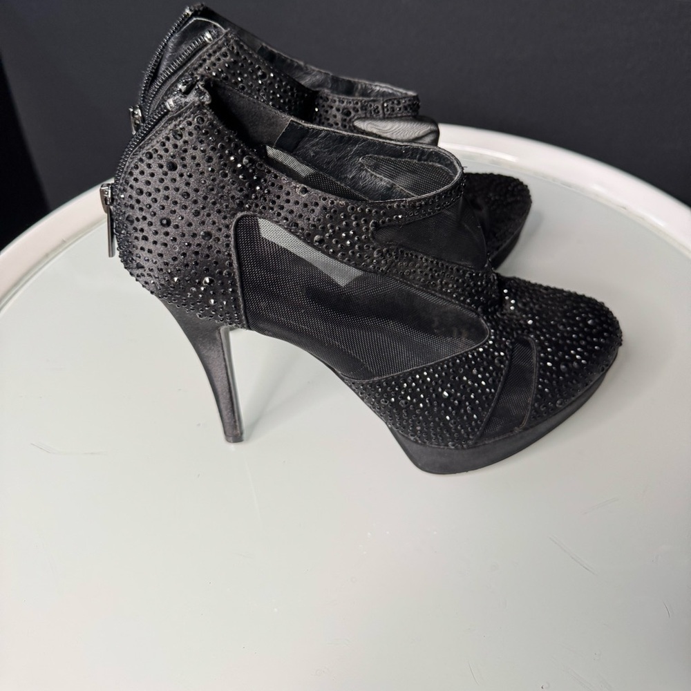 Le Chateau Black Sparkling Heels - Picture 2 of 7